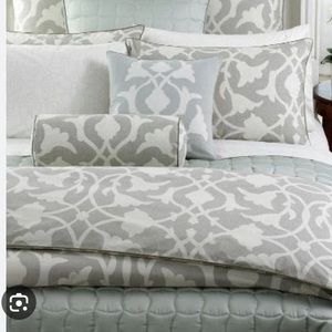 Barbara Barry Poetical Silver Queen Duvet Cover with 2 accent Pillows